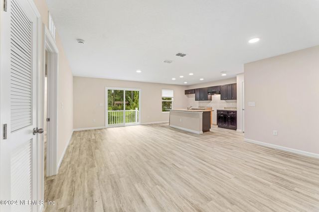5428 CHENANGO Boulevard, Jacksonville, FL 32254