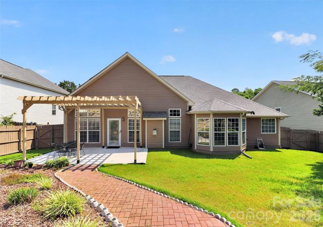 14642 Hawick Manor Lane, Pineville, NC 28134