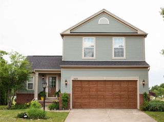 8820 Belton Drive, North Ridgeville, OH 44039