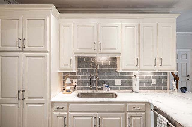 208 Pecan Ct, Gallatin, TN 37066
