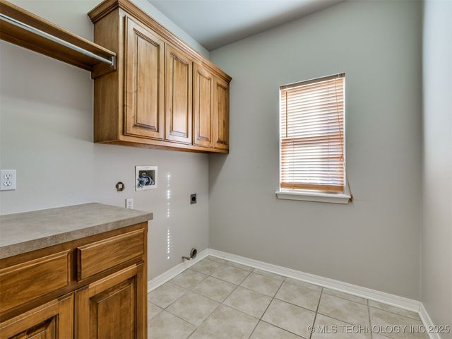 14806 S 52nd East Avenue, Bixby, OK 74008