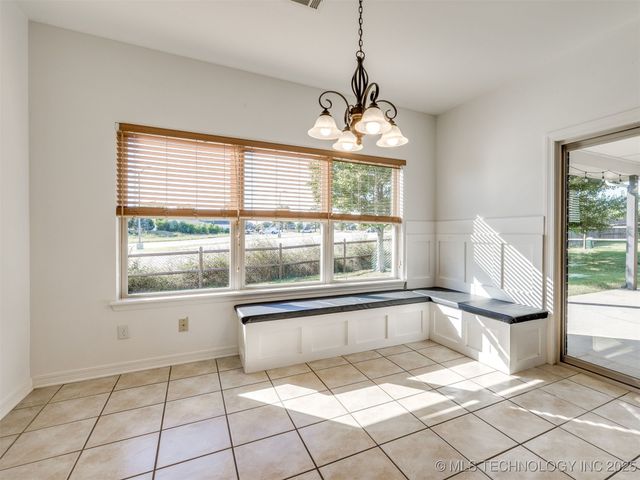 14806 S 52nd East Avenue, Bixby, OK 74008