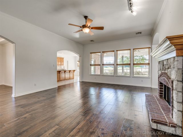 14806 S 52nd East Avenue, Bixby, OK 74008