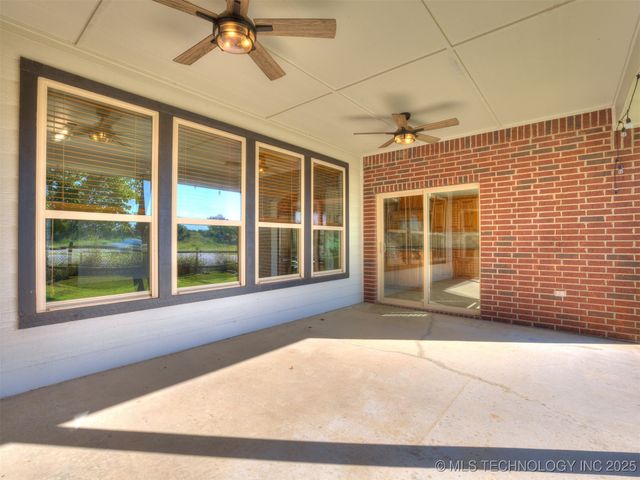 14806 S 52nd East Avenue, Bixby, OK 74008