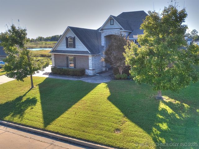 14806 S 52nd East Avenue, Bixby, OK 74008