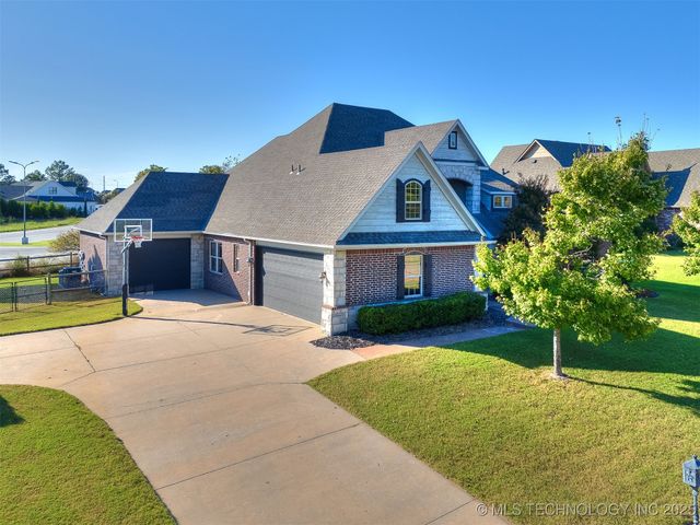 14806 S 52nd East Avenue, Bixby, OK 74008