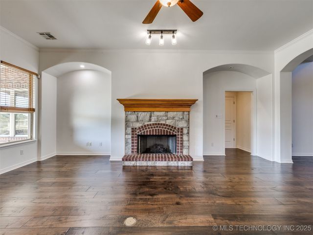 14806 S 52nd East Avenue, Bixby, OK 74008