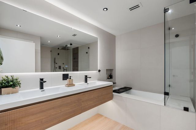 14 Greenway Plaza 9R, Houston, TX 77046