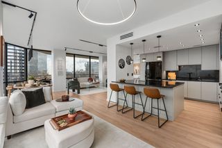 14 Greenway Plaza 9R, Houston, TX 77046