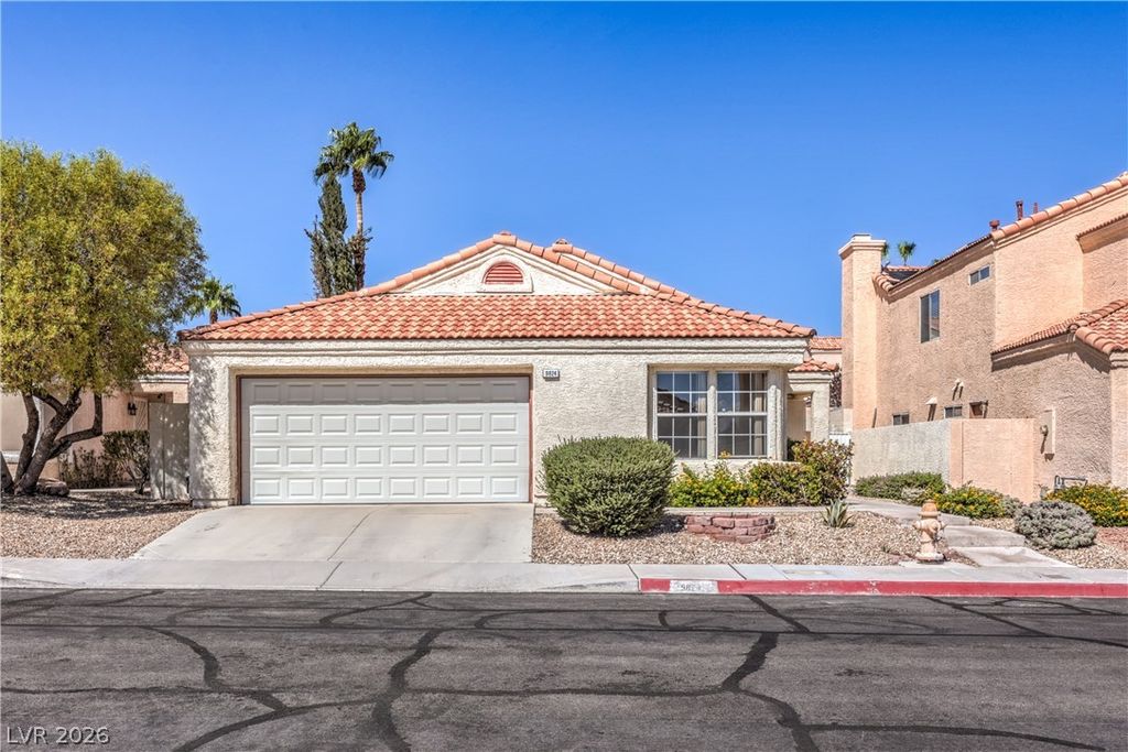 9824 Russett Wood Circle, Las Vegas, NV 89117 — exterior