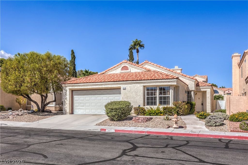 9824 Russett Wood Circle, Las Vegas, NV 89117 — photo 3
