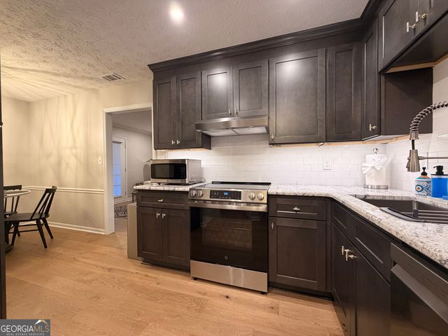 174 Talmadge Street APT 14, Athens, GA 30605