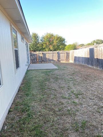 1200 HUGHMONT DR, Pflugerville, TX 78660