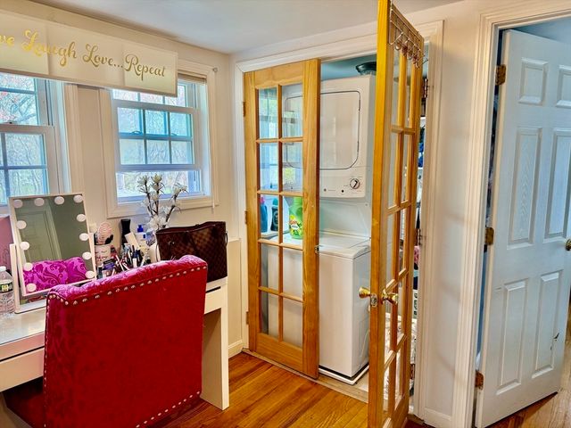 41 Main St, Upton, MA 01568