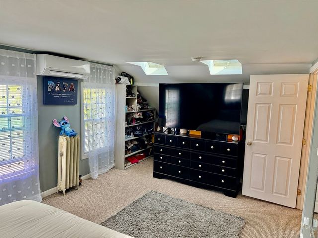 41 Main St, Upton, MA 01568