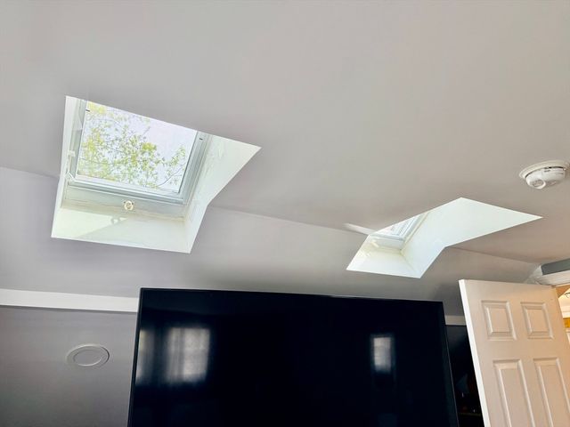 41 Main St, Upton, MA 01568