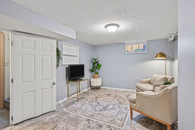 5425 31st Avenue S, Minneapolis, MN 55417