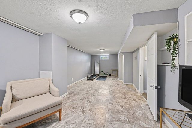 5425 31st Avenue S, Minneapolis, MN 55417