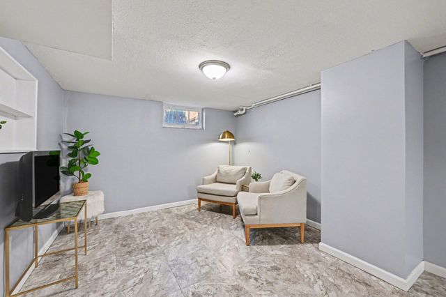 5425 31st Avenue S, Minneapolis, MN 55417