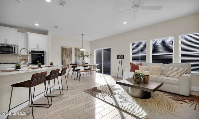 334 CLIFTON BAY Loop, St. Johns, FL 32259