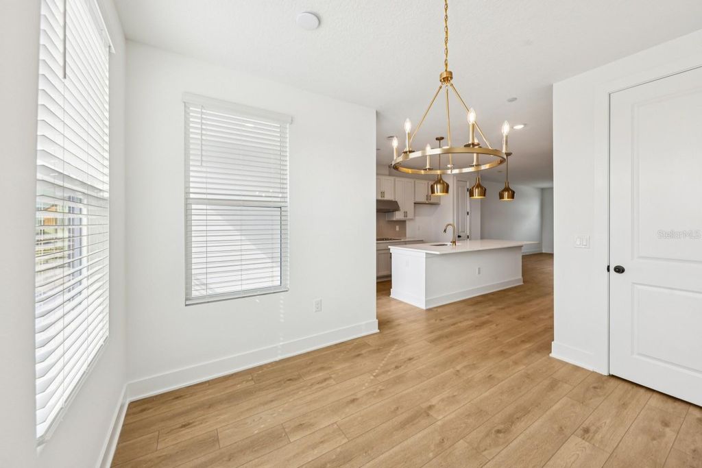 Image 14 of property listing at 15315 HAMLIN PARK DRIVE, Winter Garden, FL 34787