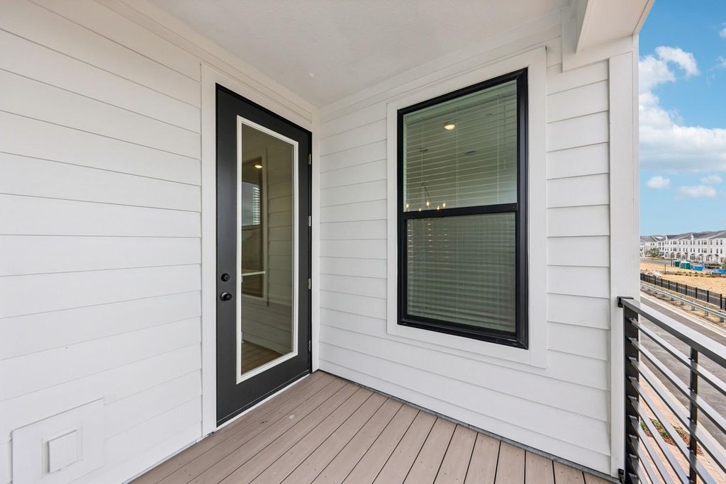 Image 34 of property listing at 15315 HAMLIN PARK DRIVE, Winter Garden, FL 34787