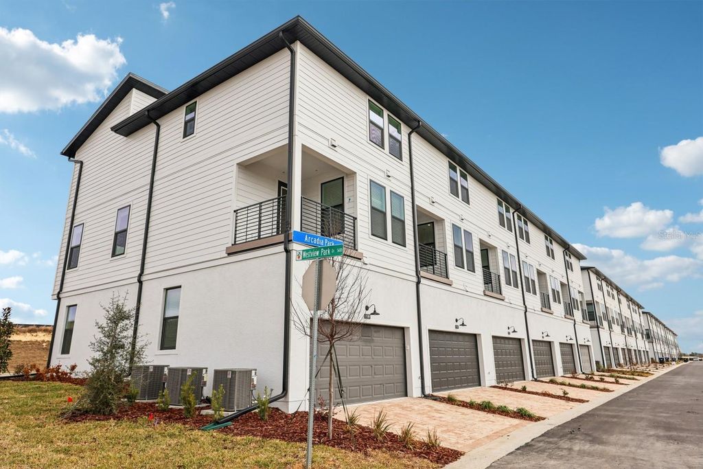 Image 35 of property listing at 15315 HAMLIN PARK DRIVE, Winter Garden, FL 34787