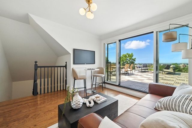 197 Winchester Street 1, Brookline, MA 02446