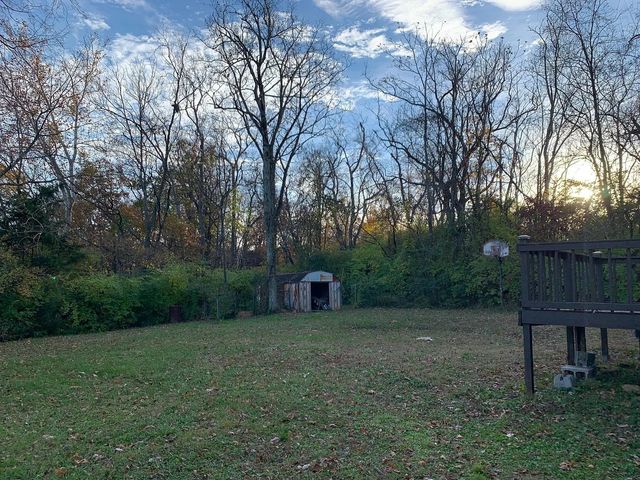 309 Cedarview Dr, Nashville, TN 37211