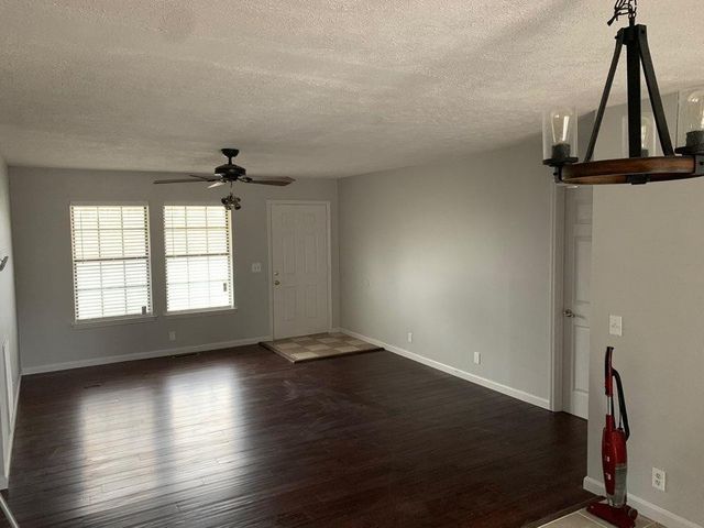 309 Cedarview Dr, Nashville, TN 37211