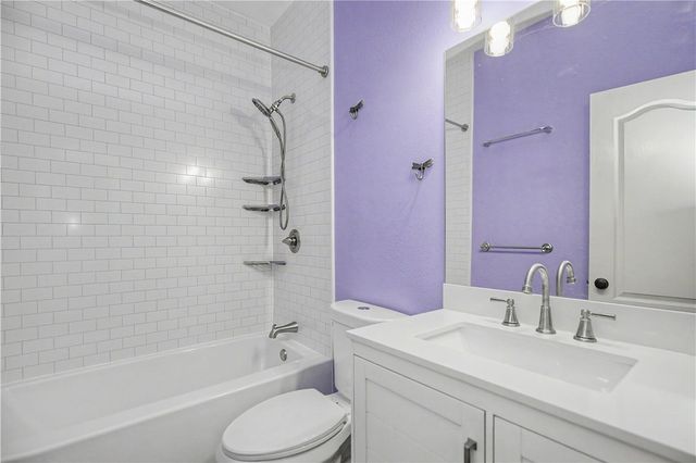 29 Ivy Circle, Bentonville, AR 72712