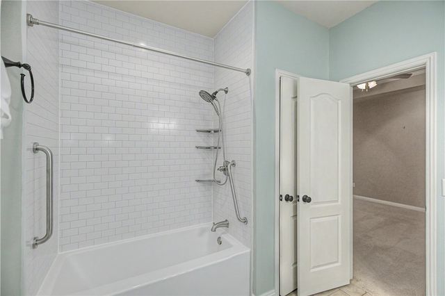 29 Ivy Circle, Bentonville, AR 72712