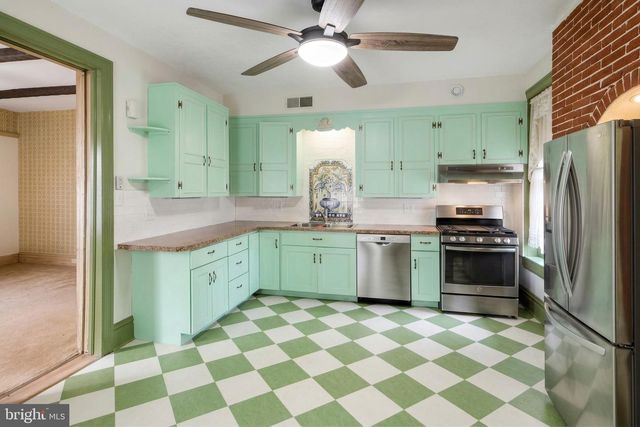 318 LINCOLN WAY W, New Oxford, PA 17350