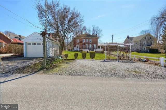 318 LINCOLN WAY W, New Oxford, PA 17350