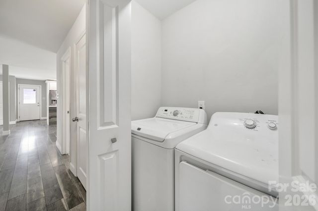 1200 Vickie Lane, Matthews, NC 28104