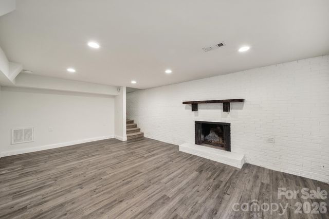 1200 Vickie Lane, Matthews, NC 28104