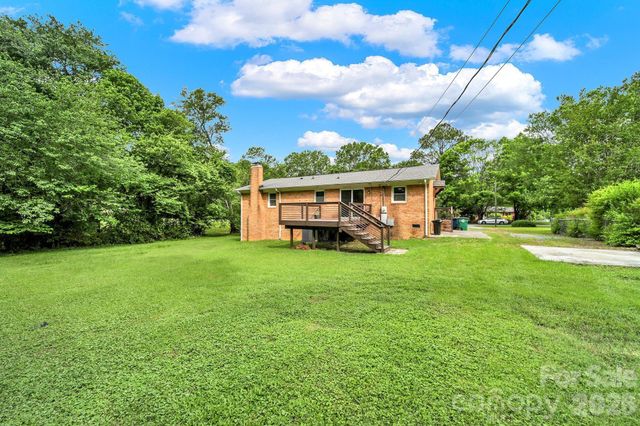 1200 Vickie Lane, Matthews, NC 28104