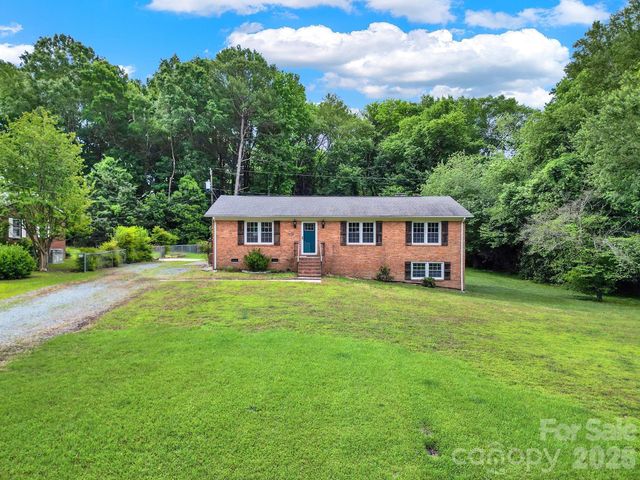 1200 Vickie Lane, Matthews, NC 28104