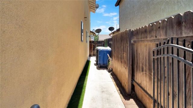 26342 Snowden Avenue, Redlands, CA 92374