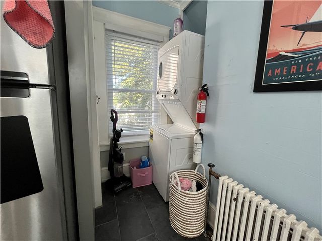 16 Vaughan Avenue 1, Newport, RI 02840