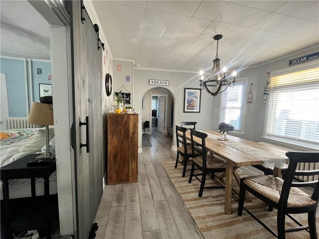 16 Vaughan Avenue 1, Newport, RI 02840