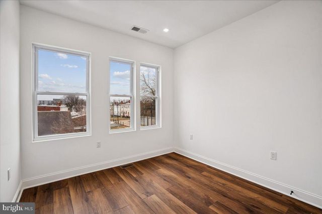1538 LEVIS ST NE, Washington, DC 20002