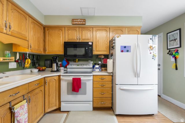 8162 S JACKSON ST, Midvale, UT 84047