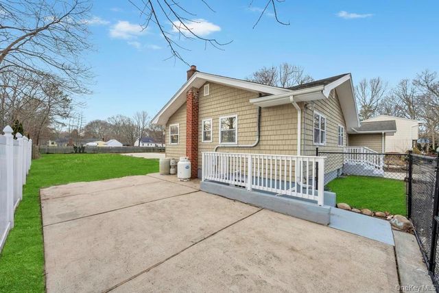 73 Maple Avenue, Shirley, NY 11967