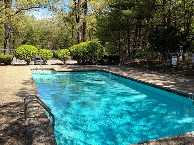 120 Parker St 15, Acton, MA 01720