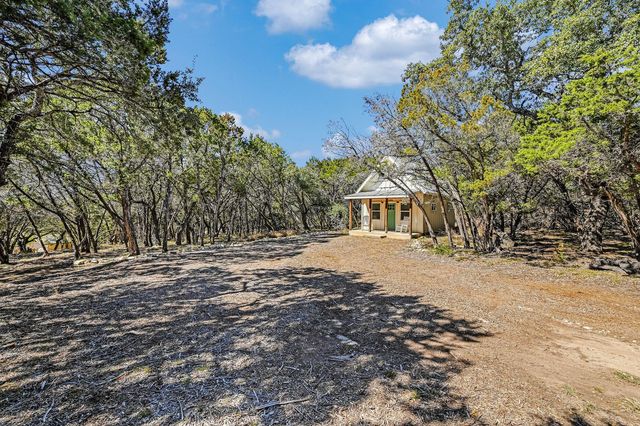 200 W Meadow LN, Wimberley, TX 78676