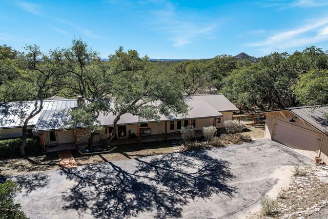 200 W Meadow LN, Wimberley, TX 78676