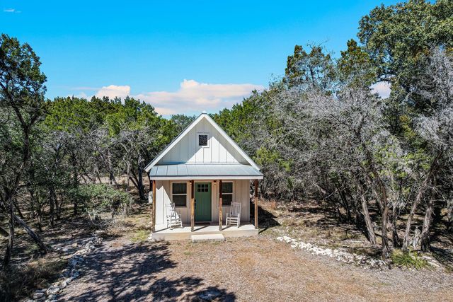 200 W Meadow LN, Wimberley, TX 78676
