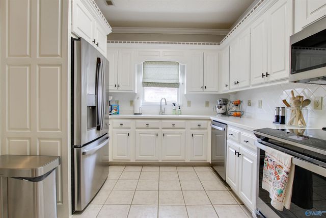 2205 Parkplace Street SE, Decatur, AL 35601