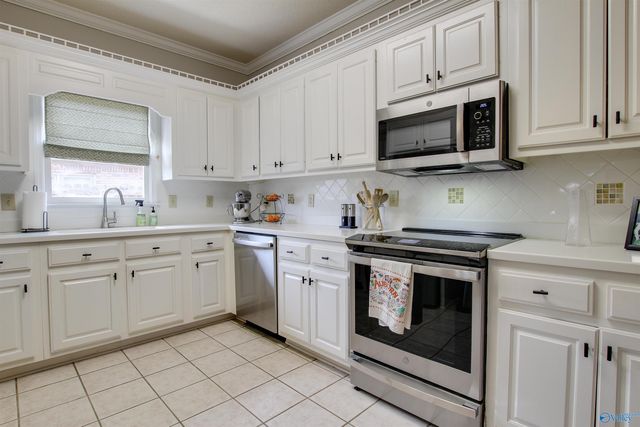 2205 Parkplace Street SE, Decatur, AL 35601